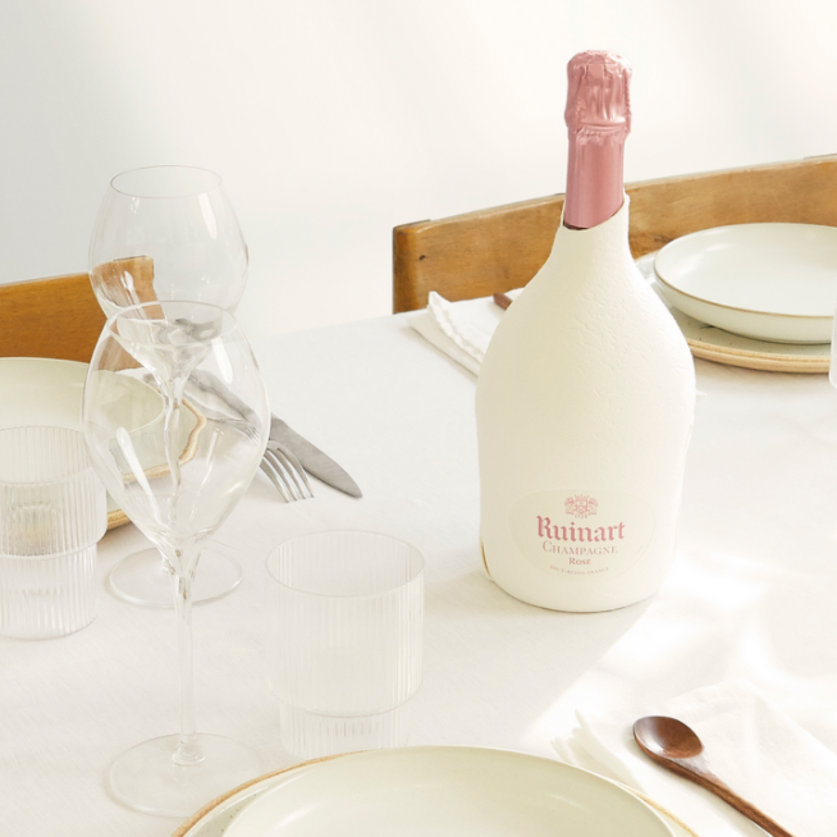 Ruinart Rose - 75CL (With Second Skin)
